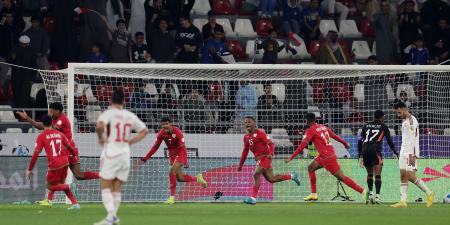 مشجعون: بينتو لم يضيف شيئاً للمنتخب.. واللاعبون "ما قصروا لكن لا يوجد حظ"