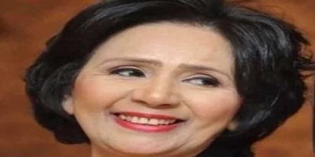 قصة إصابة الفنانة نادية فهمى بألزهايمر..وإنفصالها عن سامح الصريطى