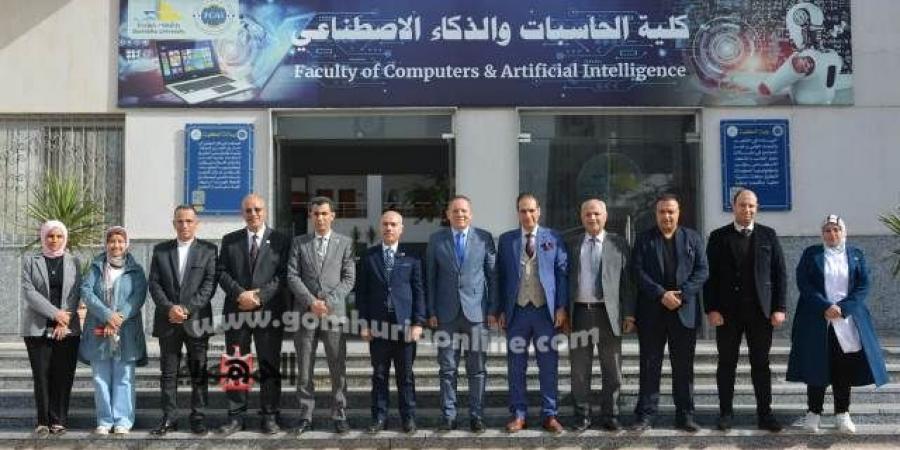 رئيس جامعة دمياط يستقبل لجنة التحول الرقمي