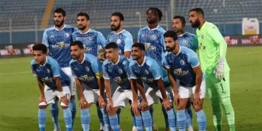 دوري ابطال افريقيا..بعثة بيراميدز تصل انغولا لمواجهة ساغرادا