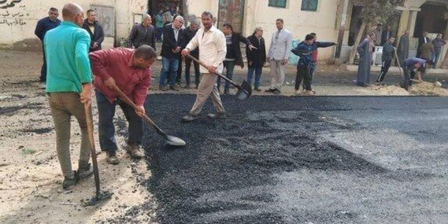 بملايين الجنيهات.. محافظ المنيا يوجه بتنفيذ مشروعات طرق جديدة في عدة مراكز