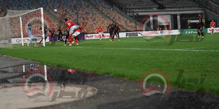 الاخطاء الدفاعية تكلف الأهلي الخسارة أمام أورلاندرو بايرتس 2-1 في دوري أبطال إفريقيا|فيديو