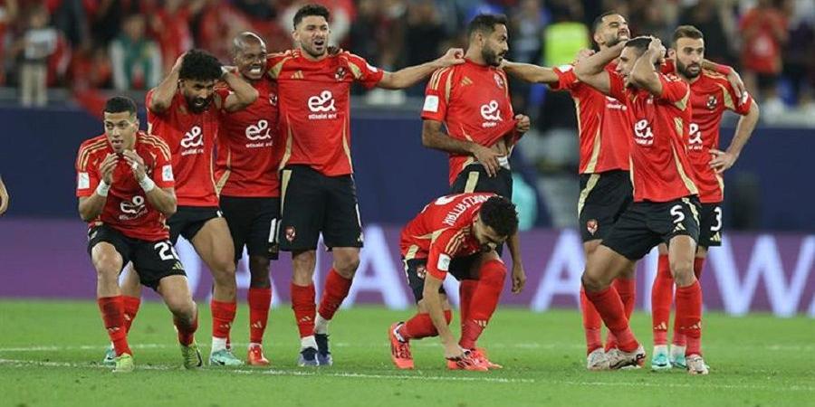 لاعب الأهلي المصري يحاول الانتحار بسبب باتشوكا (فيديو)