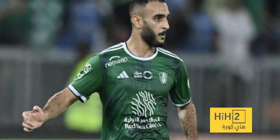 لاعب الأهلي يجدد مطالب يايسله للإدارة