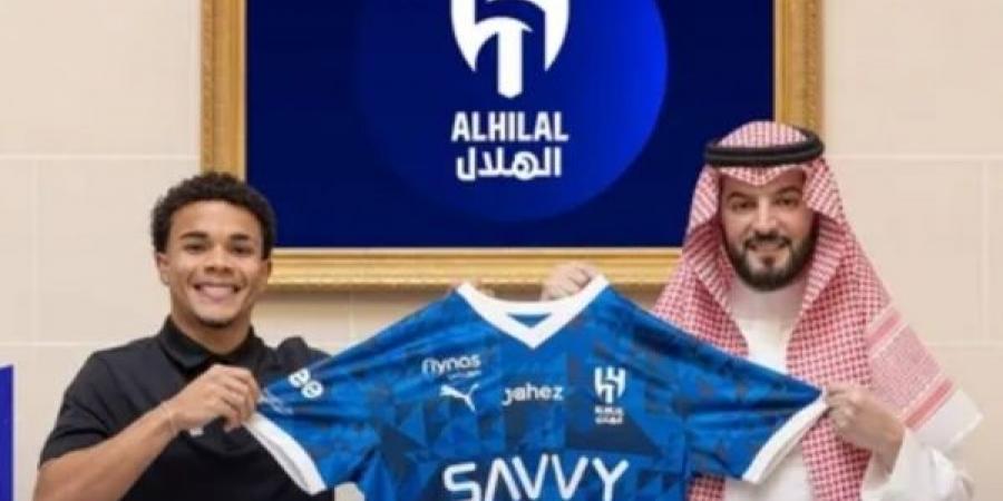 الهلال يتعاقد مع كايو سيزار